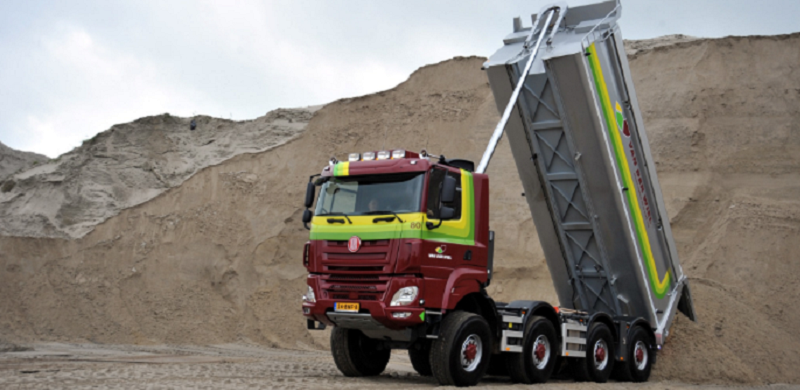 самосвал Tatra Phoenix 530